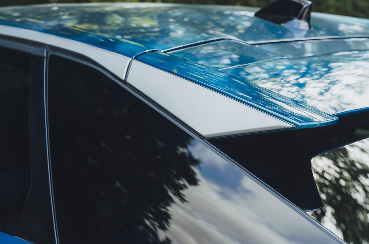 Peugeot E 3008 review 2024 08 wing